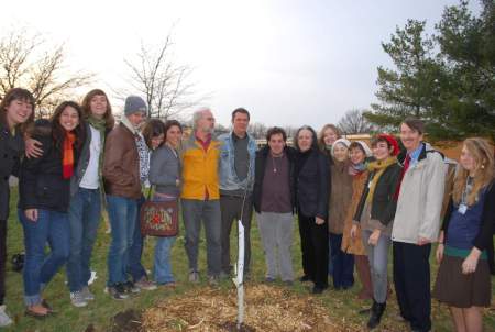 t1200-Donovan, Greg Reitman, and students at tree planting ceremony