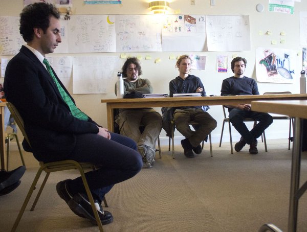 AmineKouider:RachelLeathe:The Courier